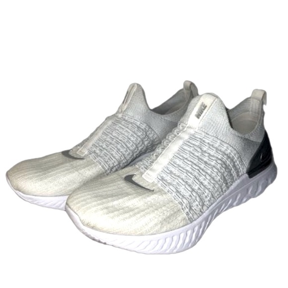 Nike React Phantom Run flyknit 2 White / Silver CJ0280-100 Women size 9.5 - Picture 2 of 11